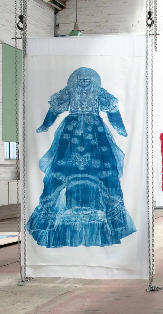 Shelly Goldsmith – Dresses for Giants