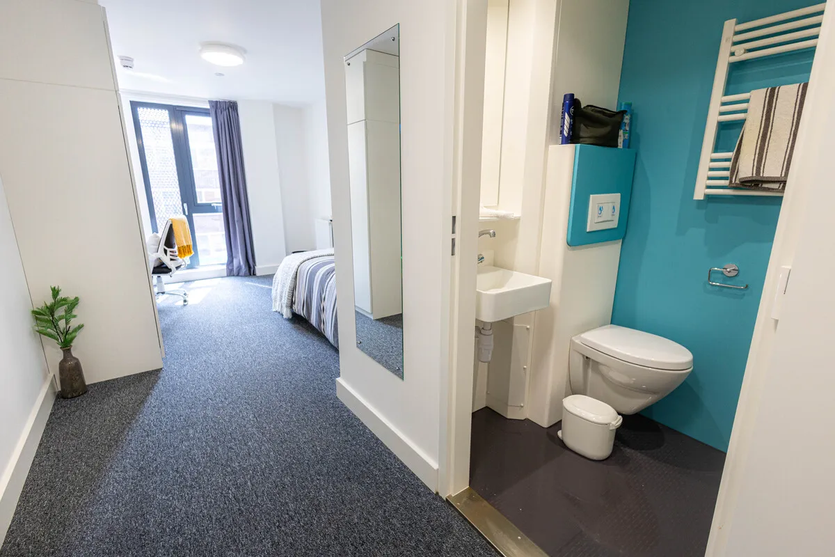 Ensuite, Bradford House Accommodation, Epsom