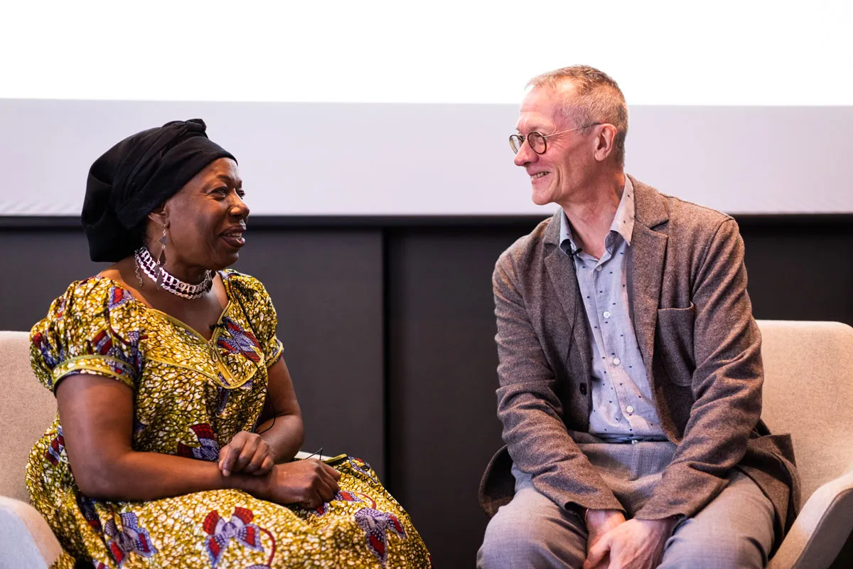 Professor Simon Olding