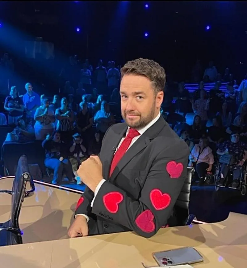 Jason Manford wearing Katie Butler suit. Image courtsey of ©ITV