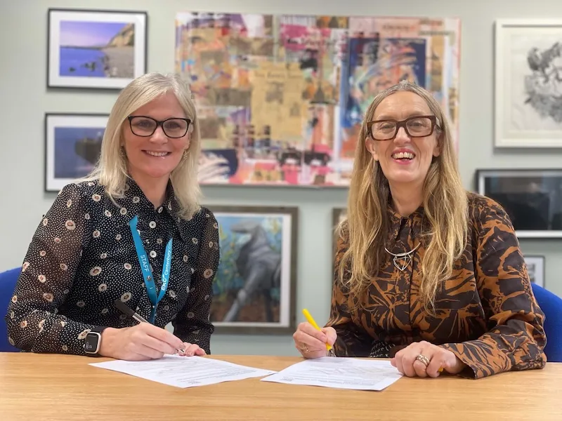 UCA and EKC Canterbury College sign MoU