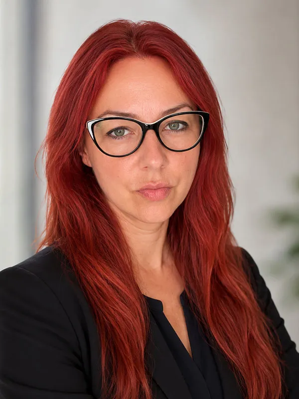 Dr Aneta Postek-Mioduszewska