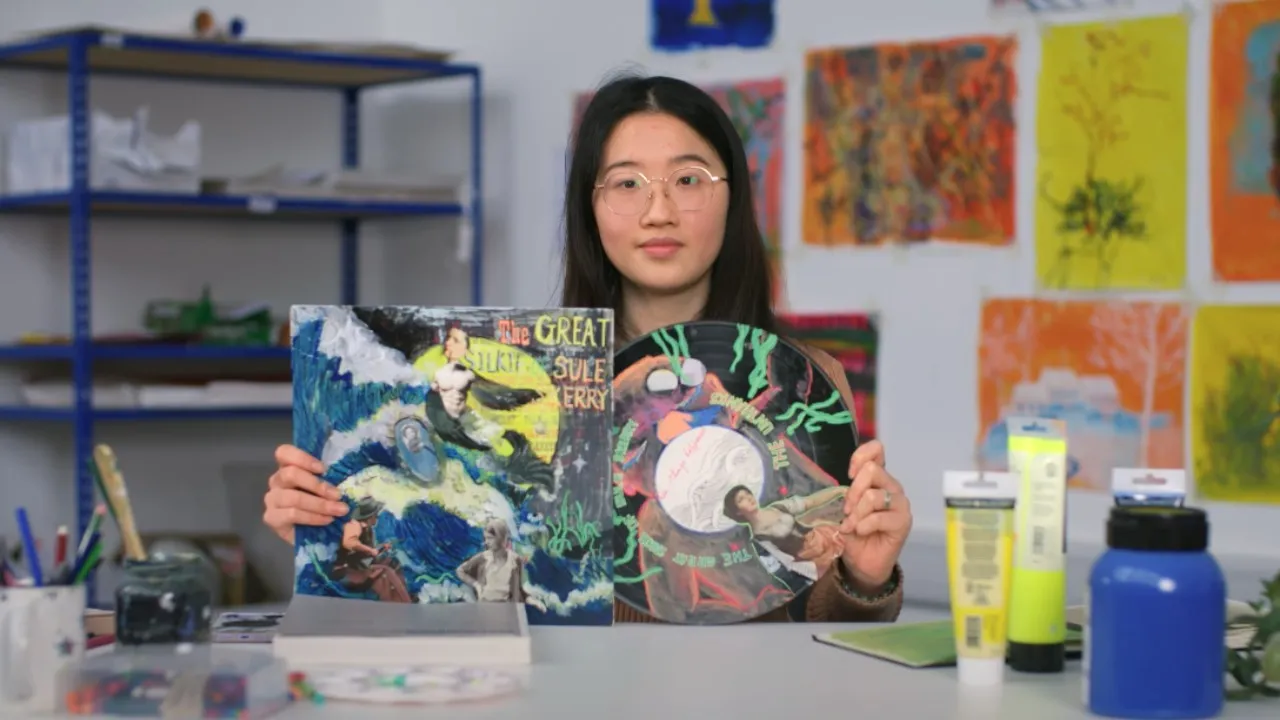 Illustration student, Natalie, demonstrating her work