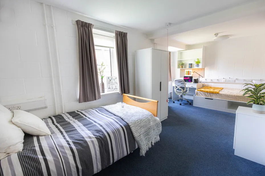 Accessible Bedroom, Worple Road Accommodation, UCA Epsom