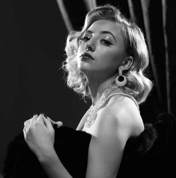 Fiona Gentry, BA (Hons) Make-up & Hair Design