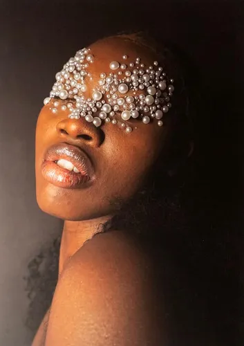 Andreea Capusan, BA (Hons) Make-Up & Hair Design