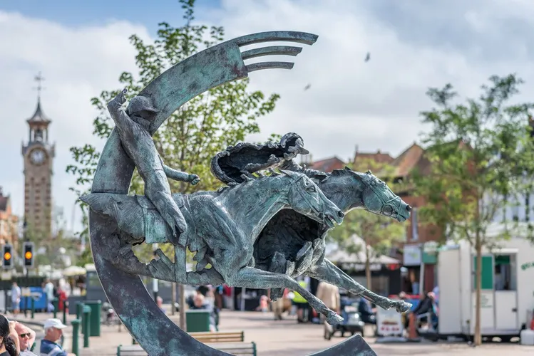 Status in Epsom town centre