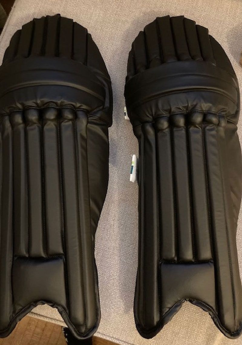 Sustainable batting pads - Decathlon Circular Cricket